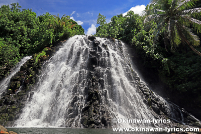 ケプロイの滝(Kepirohi waterfall)@ポンペイ(ミクロネシア連邦)