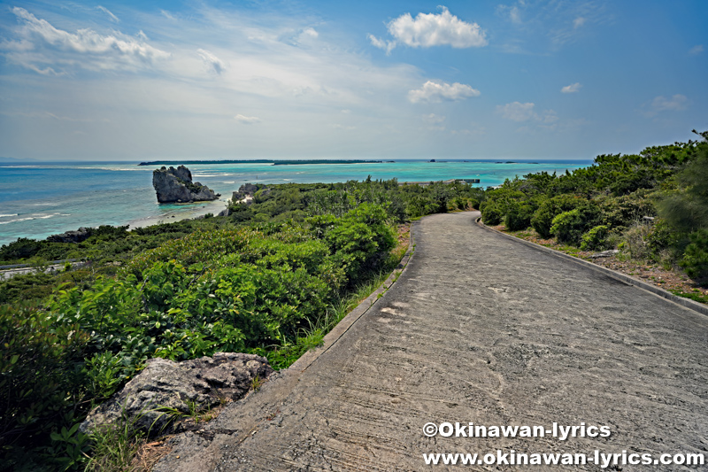 伊是名島の道