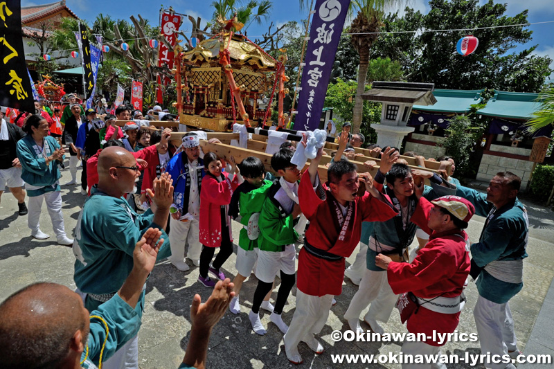 本殿前のお神輿@令和7年 なんみん祭