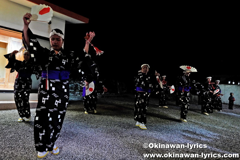 東のウスデークの奉納@浜比嘉島の比嘉区豊年祭