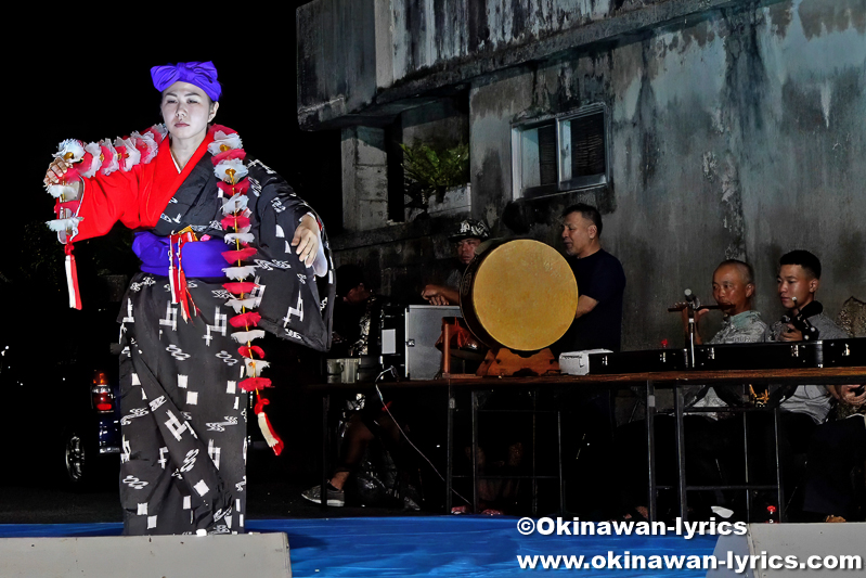 余興の琉球舞踊「貫花」@浜比嘉島の比嘉区豊年祭