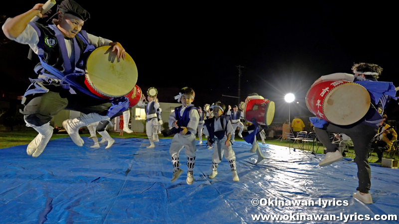 中城村津覇青年会のエイサー