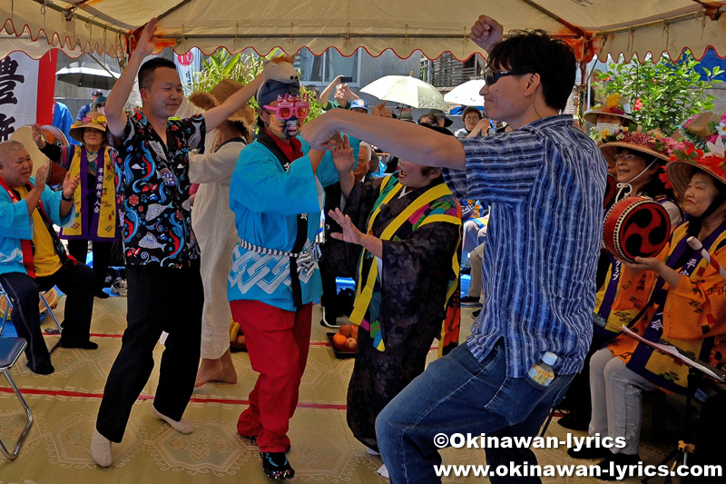カチャーシー@平安座島のサングヮチャー